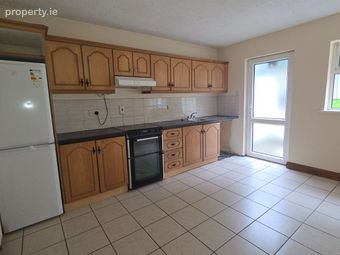 24 Viewpoint, Pound Road, Castlebar, Co. Mayo - Image 2