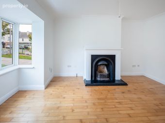 1 The Mews, Rushbrooke Links, Cobh, Co. Cork - Image 4