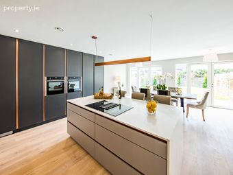 2 Schoolhouse Terrace, Glenageary, Co. Dublin, Glasthule, Co. Dublin - Image 4