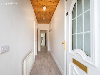 16 Woodville Terrace, Station Road, Blarney, Co. Cork - Image 5