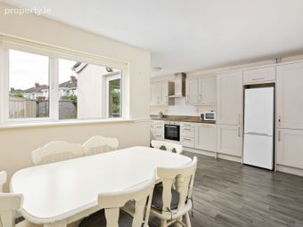 206 Oakfield Heights, Naas, Naas, Co. Kildare - Image 4