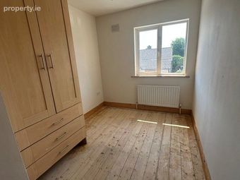 6 Croke Gardens, Thurles, Thurles, Co. Tipperary - Image 5
