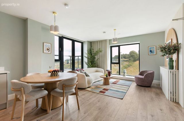 Rockville Manor, Kilternan, Dublin 18 - Click to view photos