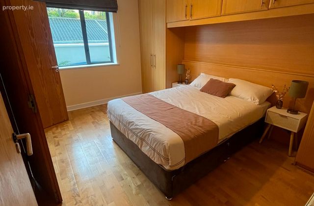 Parkgate Place, Kilmainham, Dublin 8 - Click to view photos