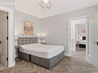 14 Albert Court East, Dublin 2, Co. Dublin, Grand Canal Dock, Dublin 2 - Image 5