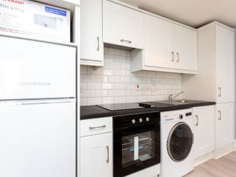 Flat 9 , 21 Emor Street, Portobello, Dublin 8 - Image 2