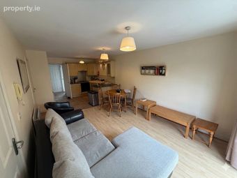 16 Sunview Court, South Douglas Road, Cork City Centre, Co. Cork - Image 4