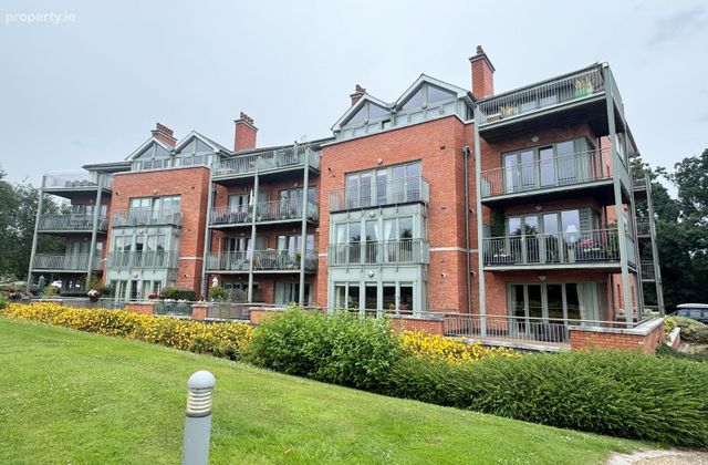7 Willow Lodge, Farmleigh Avenue, Strawberry Beds, Co. Dublin - Click to view photos