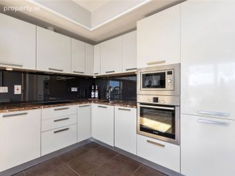182 Sancton Wood, Heuston South Quarter, Saint John's Road West, Dublin 8, Dublin 8 - Image 3