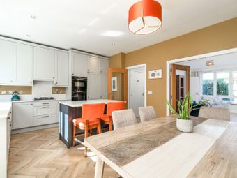18 Belarmine Drive, Dublin 18, Stepaside, Dublin 18 - Image 5