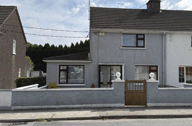 4 Mountain View Drive, Cahir, Co. Tipperary, Cahir, Co. Tipperary - Click to view photos