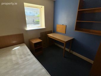 Apartment 7, Room B, Schoolhouse Court, Santry, Dublin 9 - Image 2
