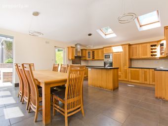 21 Hillside Park, Rathfarnham, Dublin 16, Rathfarnham, Dublin 16 - Image 4