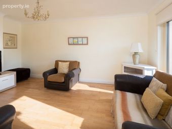 7 Clifton, Elm Park, Wilton, Co. Cork - Image 3