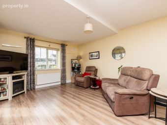 142 Newhaven Bay, Balbriggan, Balbriggan, Co. Dublin - Image 2