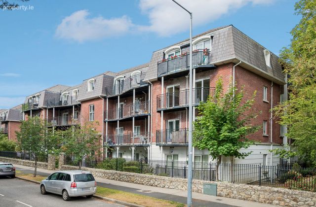 Apartment 143, Westminister, Castle Court, Kilgobbin Wood, Leopardstown, Dublin 18 - Click to view photos