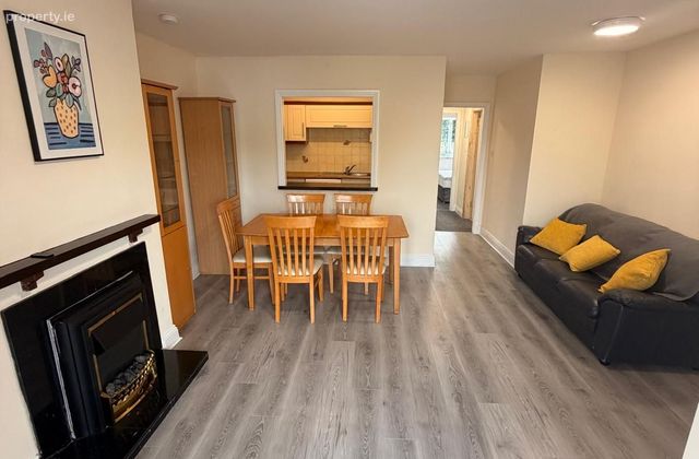 Saint Nessan's Court, Dooradoyle, Co. Limerick - Click to view photos