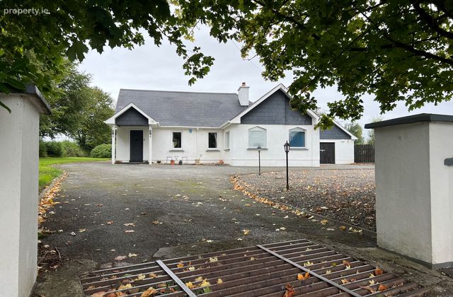 Meadow Cottage, Ticroghan, Clonard, Co. Meath, Ballinabrackey, Co. Meath - Click to view photos