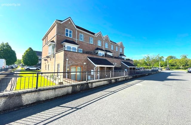 Latchford Close, Castaheany, Dublin 15, Ongar, Dublin 15 - Click to view photos