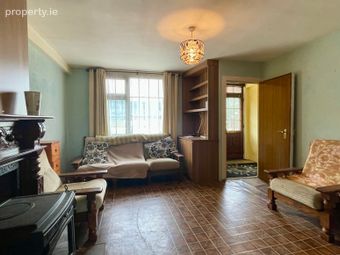 94 Treacy Park, Carrick-on-suir, Co. Tipperary, Carrick-on-Suir, Co. Tipperary - Image 4