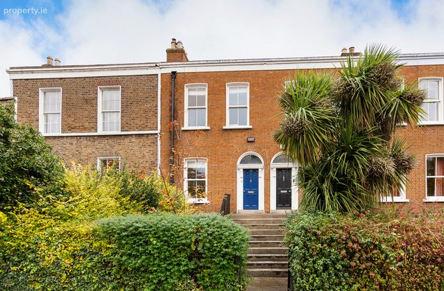 10 Leeson Court, Leeson Street Upper, Ballsbridge, Co. Dublin, Ballsbridge, Dublin 4 - Click to view photos