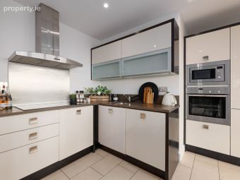 2 Bedroom Penthouse, Central Park, D18 Xe00, Leopardstown, Dublin 18 - Image 4
