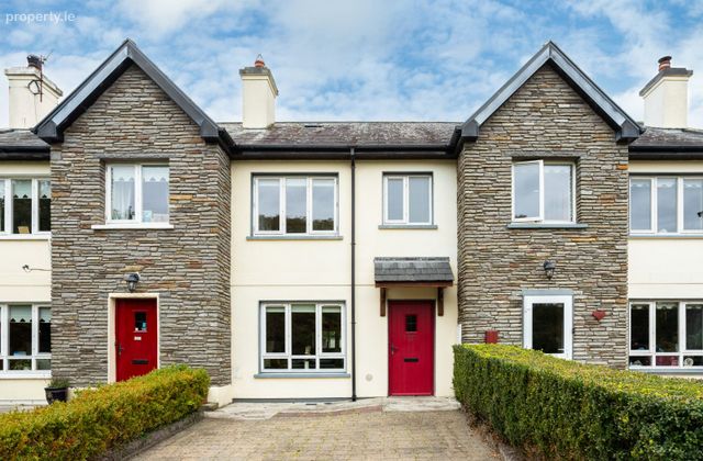 40 Sruth Mhuileann, Durrus, Co. Cork - Click to view photos