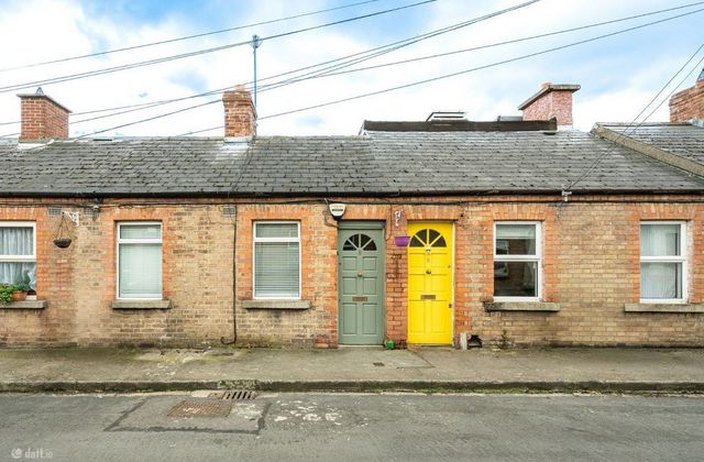 8 Liffey Street South, Dublin 10, Ballyfermot, Dublin 10 - Click to view photos
