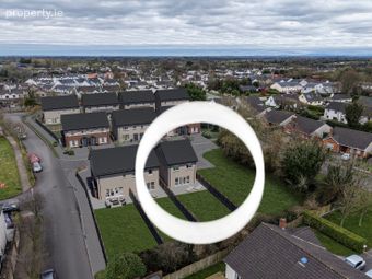Spacious Delightfully Detached 4 Bedroom Residence, Ballivor, Co. Meath