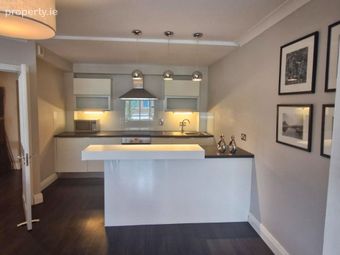 8 Ballsbridge Gardens, Crampton Avenue, Ballsbridge, Dublin 4 - Image 2