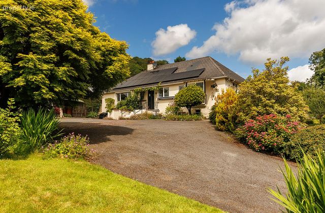 Glenribbeen Eco Lodge, Lismore, Co. Waterford - Click to view photos