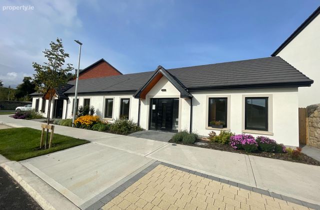 23 Suttonfield Paddocks, Kilternan, Dublin 18 - Click to view photos