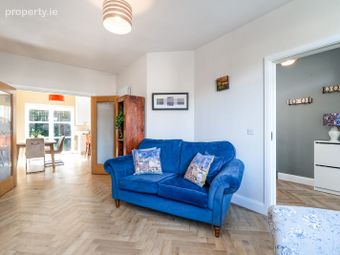18 Belarmine Drive, Dublin 18, Stepaside, Dublin 18 - Image 4