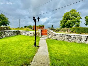 Oak Cottage, Lisheenoran, Annaghdown, Co. Galway, Annaghdown, Co. Galway - Image 4