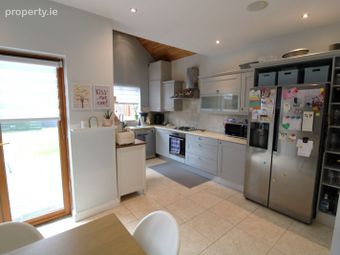 4 Castlegrange Park, Clonee, Dublin 15 - Image 5