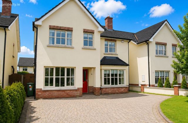 21 Brooklands, Dublin Road, Clane, Co. Kildare - Click to view photos