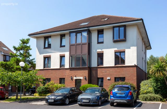 25 The Maples, Monkstown Valley, Monkstown, Co. Dublin, Monkstown, Co. Dublin - Click to view photos