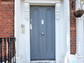 Flat 6, 95 North Circular Road, North Circular Road, Dublin 7 - Image 2
