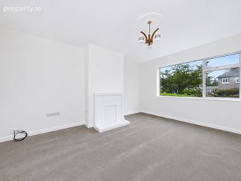 39 Trimleston Gardens, Booterstown, Co. Dublin - Image 3