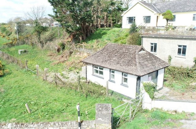 The Old Pumphouse, Bridge Street, Ballineen, Co. Cork - Click to view photos