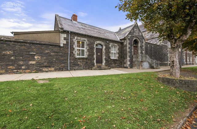 The Lodge, 38 Irishtown, New Ross, Co. Wexford - Click to view photos