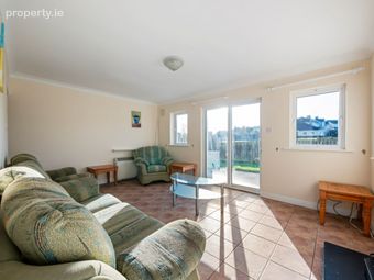 121 Riverchapel View, Riverchapel, Co. Wexford - Image 3