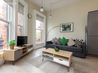 Apartment 1, 1-3 Parliament Street, Temple Bar, Dublin 2 - Image 5
