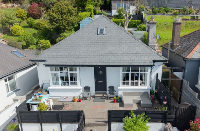 Seaview Cottage, Kilcoran Road, Upper Strand, Youghal, Co. Cork - Click to view photos