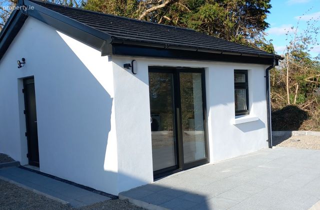 Studio Apartment Rose Cottage South Commons, Carlingford, Carlingford, Co. Louth - Click to view photos