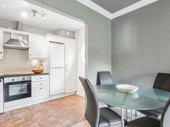 Apartment 90, Kerrymount, Castle Court, Dublin 18, Co. Dublin, Leopardstown, Dublin 18 - Image 4