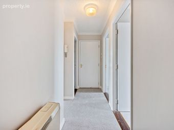 25 Waterside Quay, Hanover Street, Cork City Centre, Co. Cork - Image 2