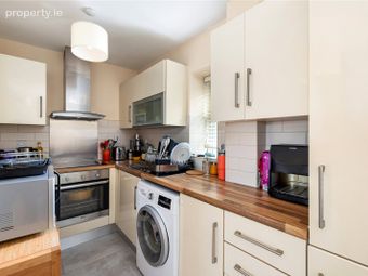 16 Errigal House, Eglinton Court, Dublin 4, Dublin 4 - Image 3