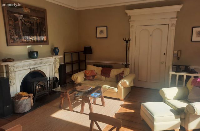 Apartment 1, Brooklawn House, Brooklawn Wood, Blac, Monkstown, Co. Dublin - Click to view photos