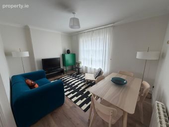 Apartment 37, Pier 19, Dublin 8 - Image 3